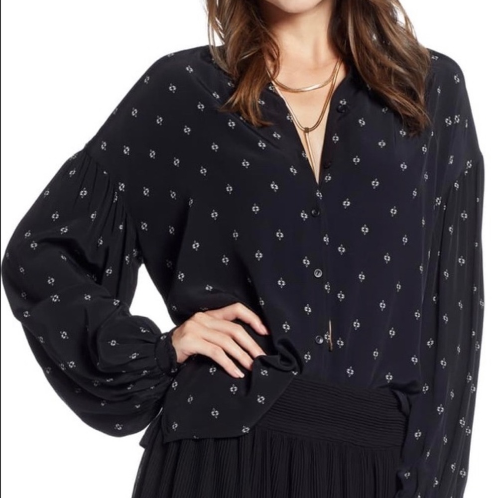 Something Navy Black and White Blouse Size Small